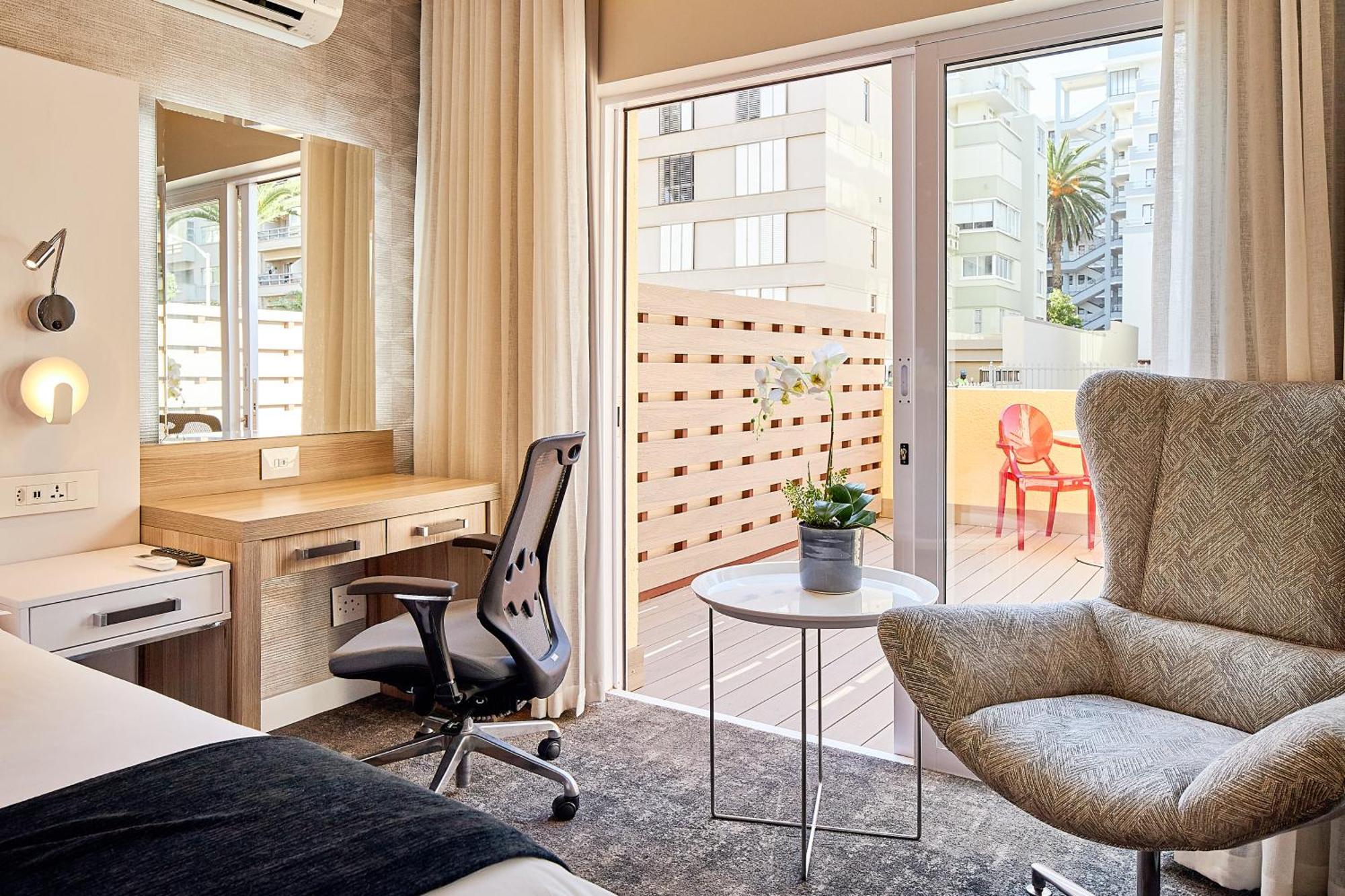 First Group Riviera Suites Cape Town Eksteriør bilde
